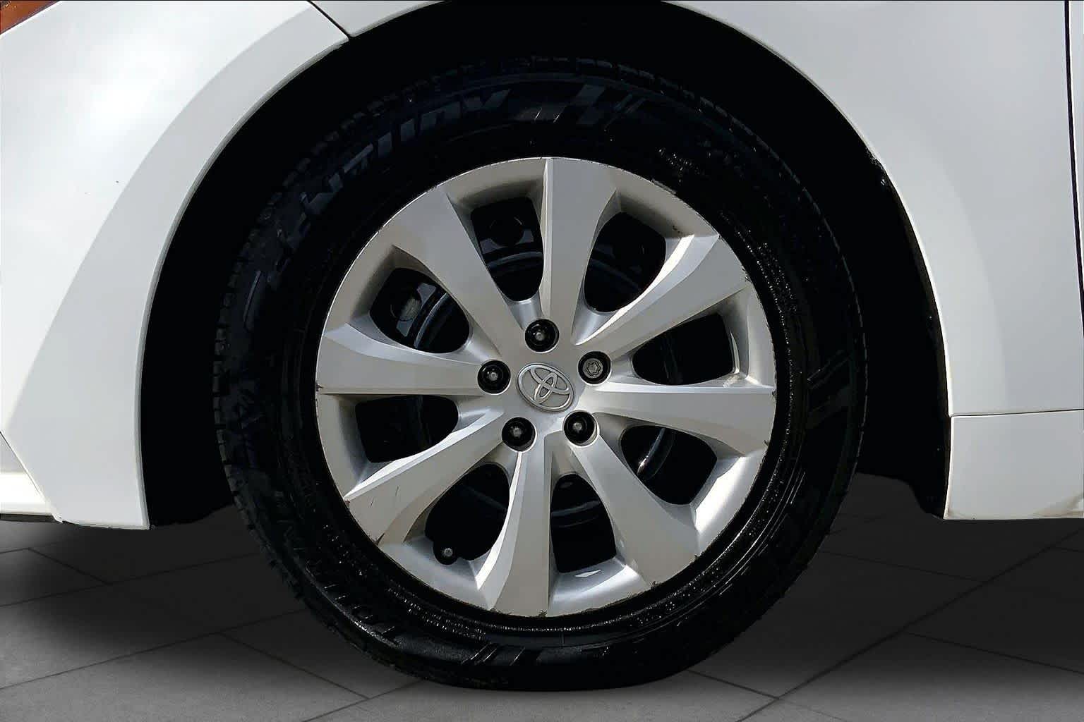 2024 Toyota Corolla LE Ice Cap at Group 1 Toyota Southwest