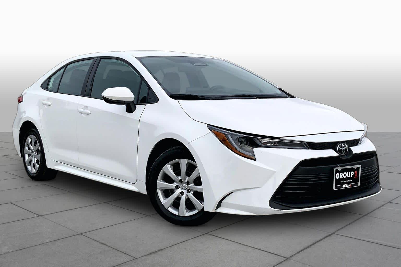 2025 Toyota Corolla LE Ice Cap at Davis Chevrolet