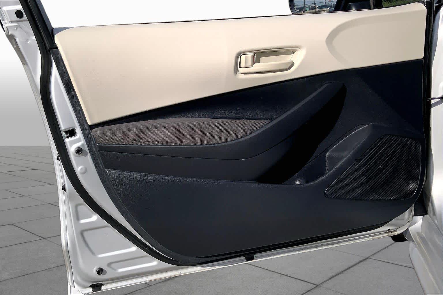 2025 Toyota Corolla LE Classic Silver Metallic at Davis Chevrolet