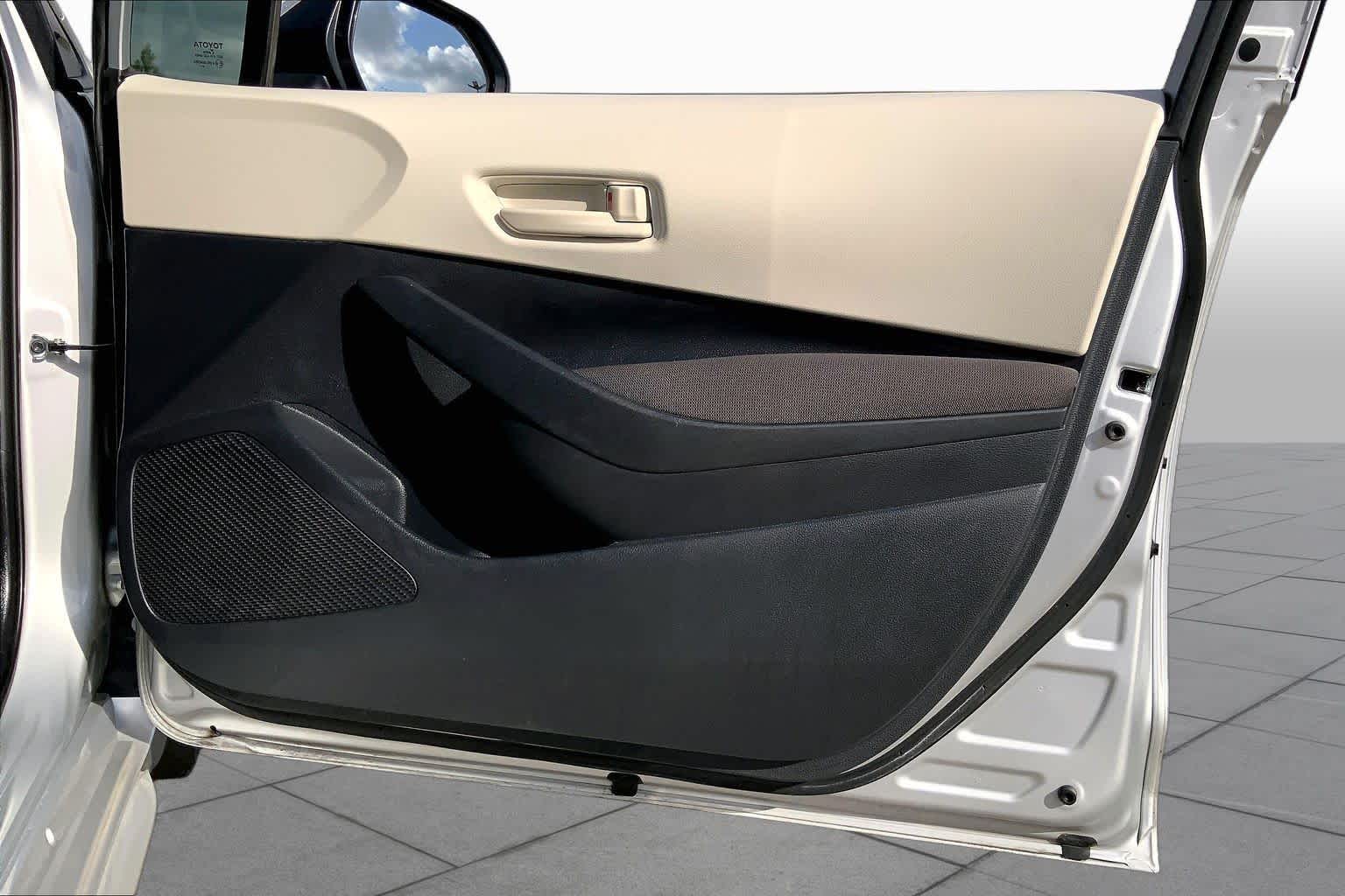 2025 Toyota Corolla LE Classic Silver Metallic at Davis Chevrolet