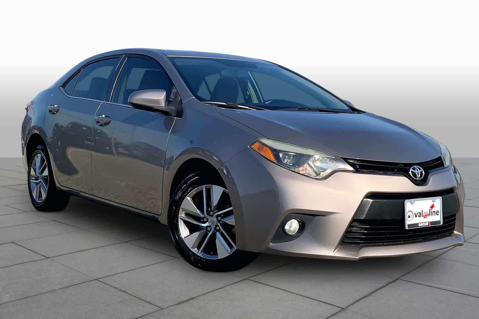 2014 Toyota Corolla photo 3 of 36