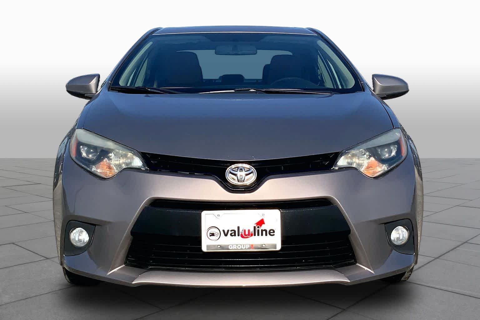2014 Toyota Corolla photo 4 of 36
