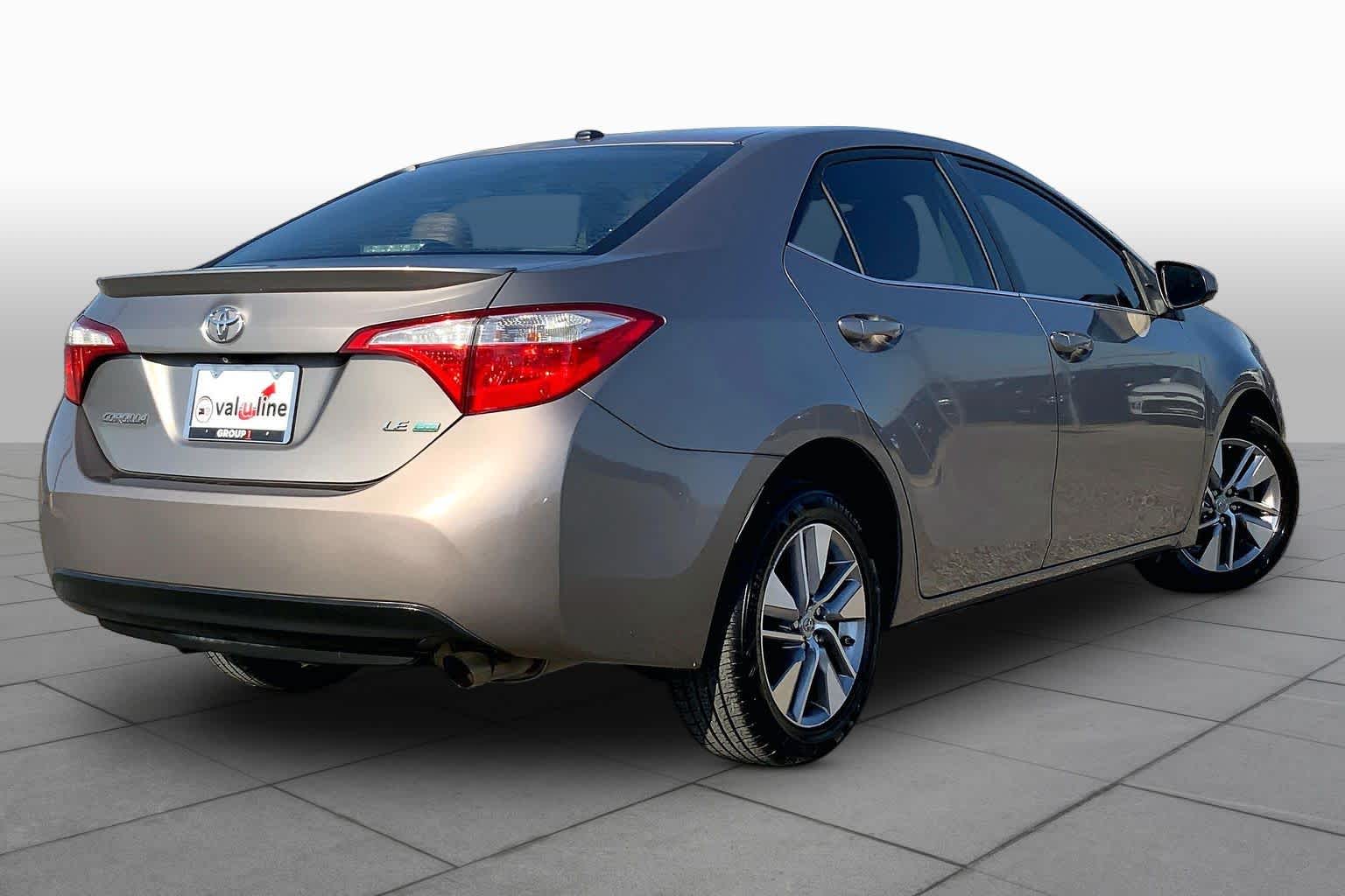 2014 Toyota Corolla photo 13 of 36