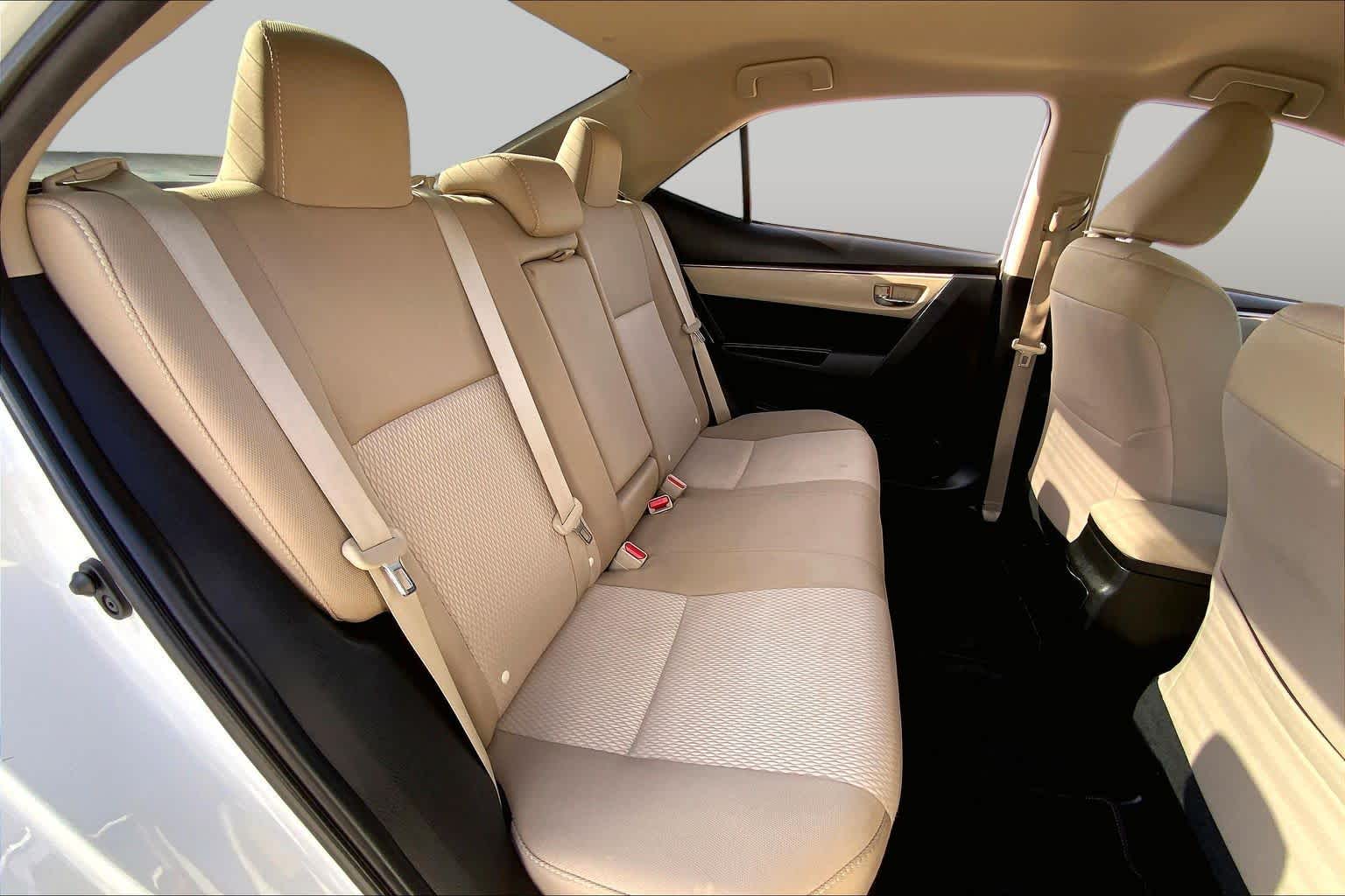 2015 Toyota Corolla LE Super White at AutoNation USA Houston