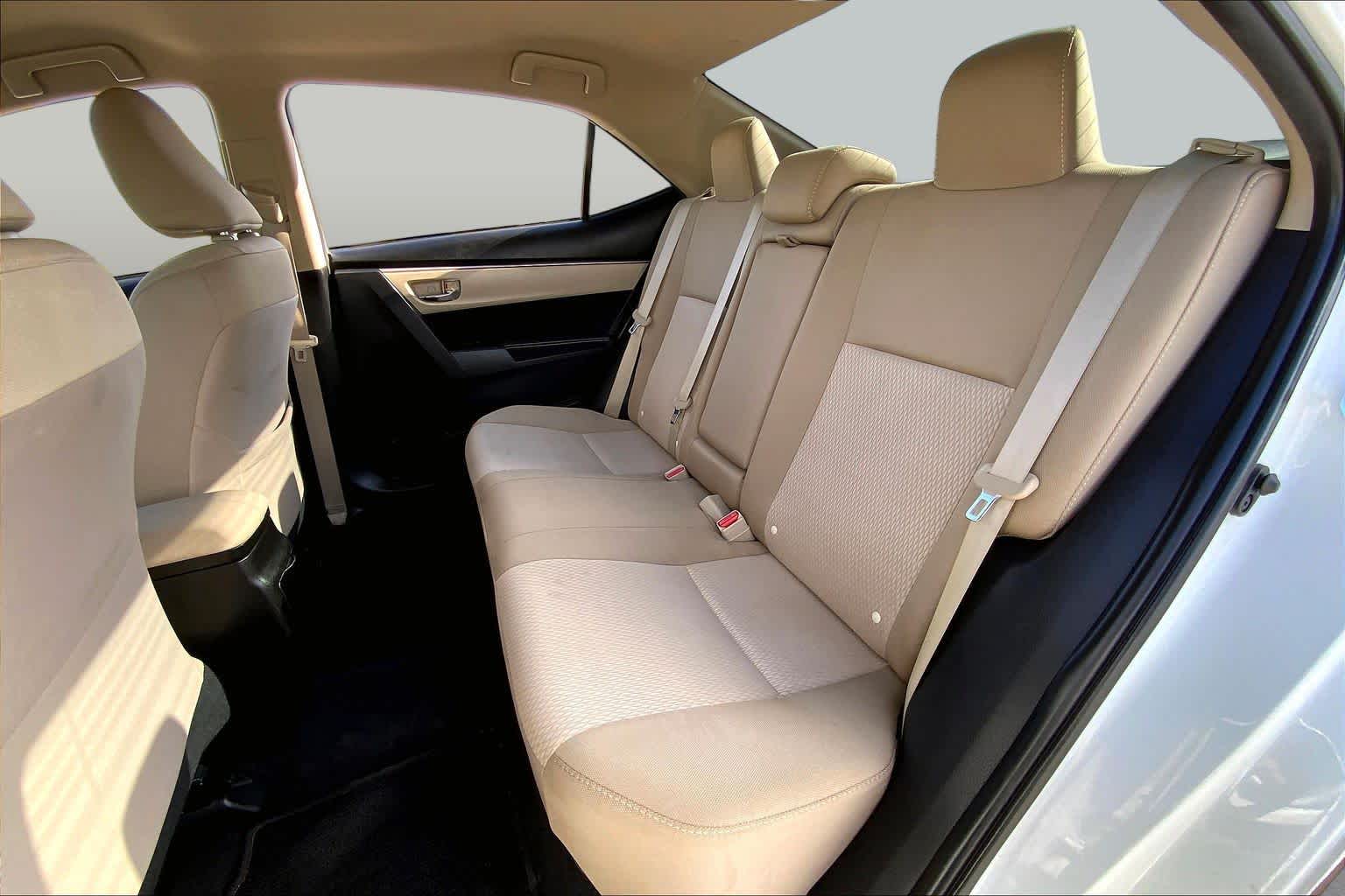 2015 Toyota Corolla LE Super White at AutoNation USA Houston