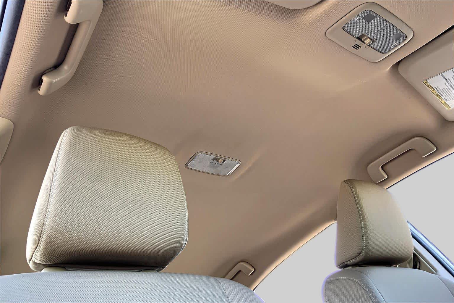 2015 Toyota Corolla LE Super White at AutoNation USA Houston