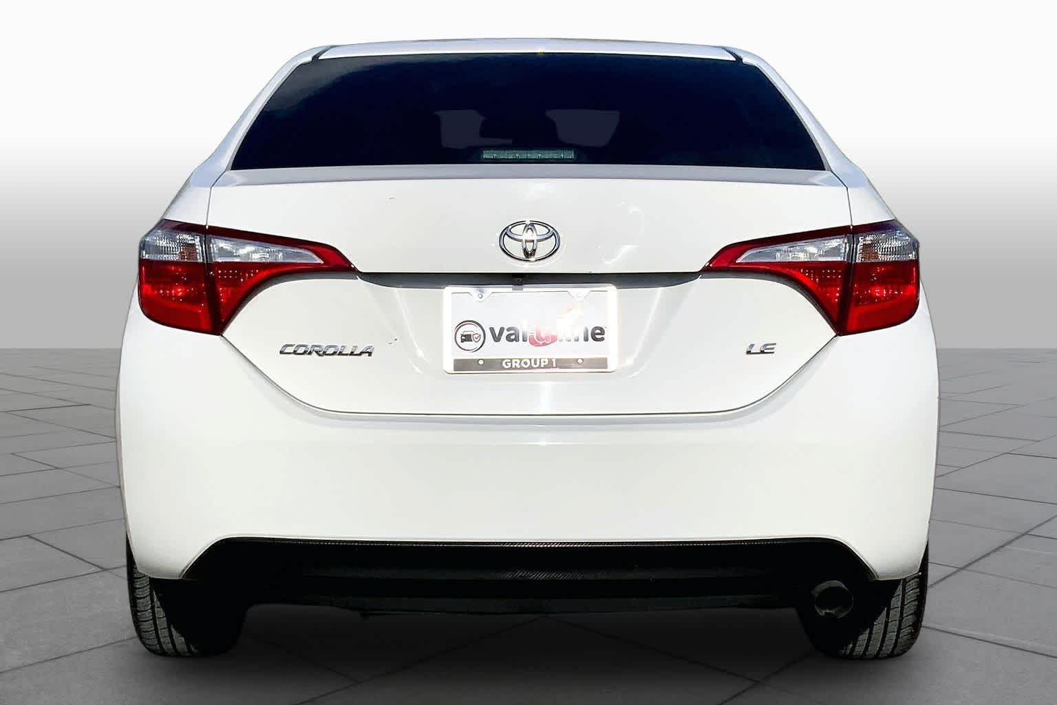2015 Toyota Corolla LE Super White at AutoNation USA Houston