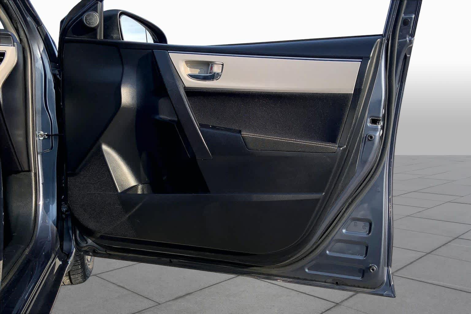 2015 Toyota Corolla LE Slate Metallic at Group 1 Toyota Southwest