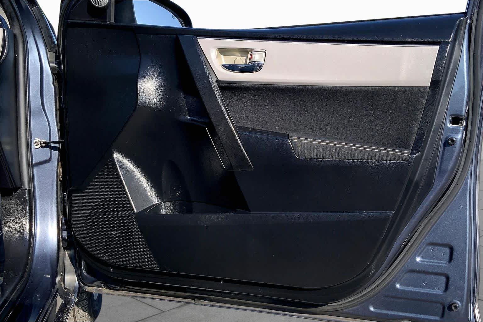 2018 Toyota Corolla LE Slate Metallic at Group 1 Toyota Southwest