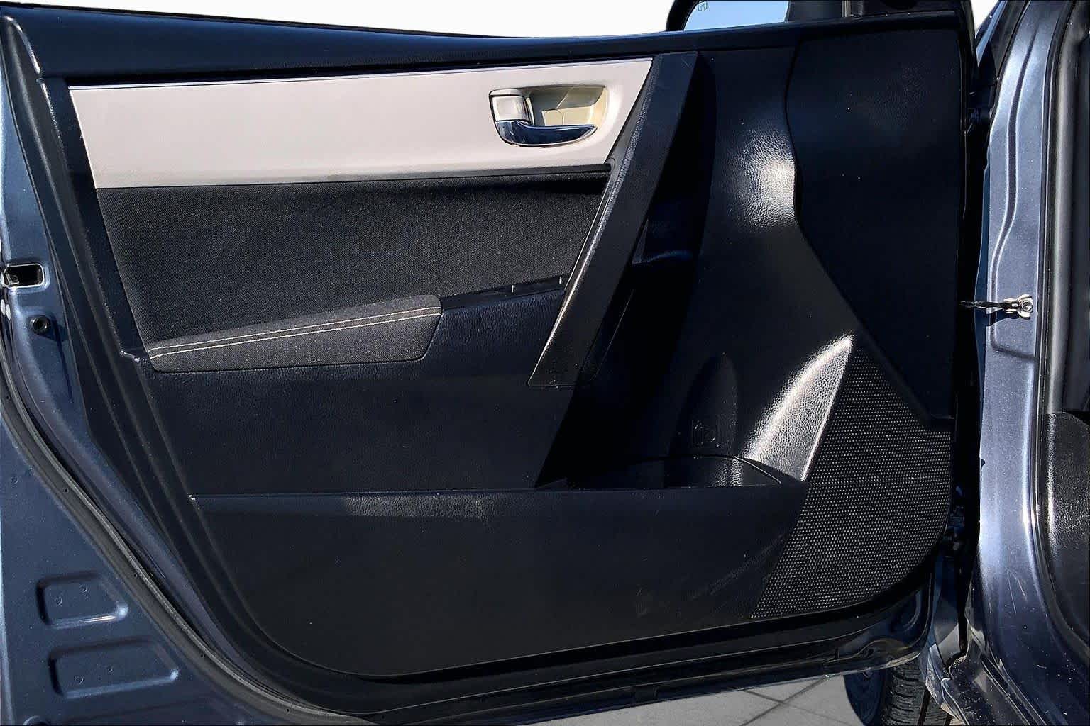 2018 Toyota Corolla LE Slate Metallic at Group 1 Toyota Southwest