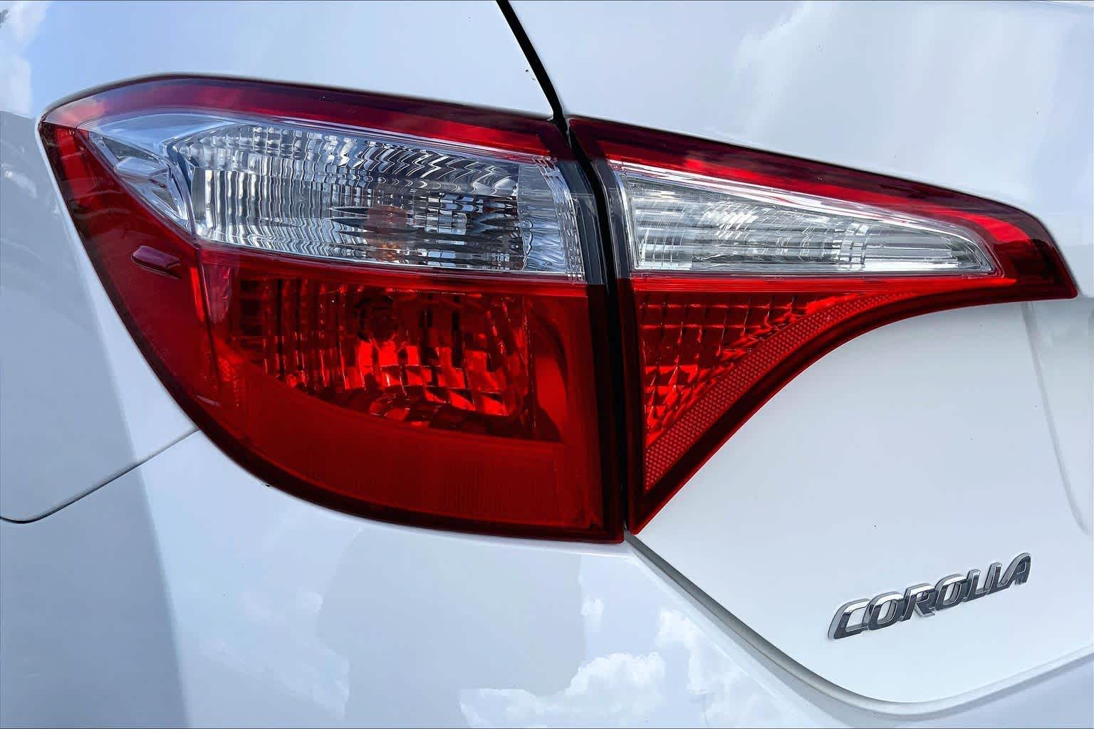 2016 Toyota Corolla LE Super White at Auto Boutique Texas