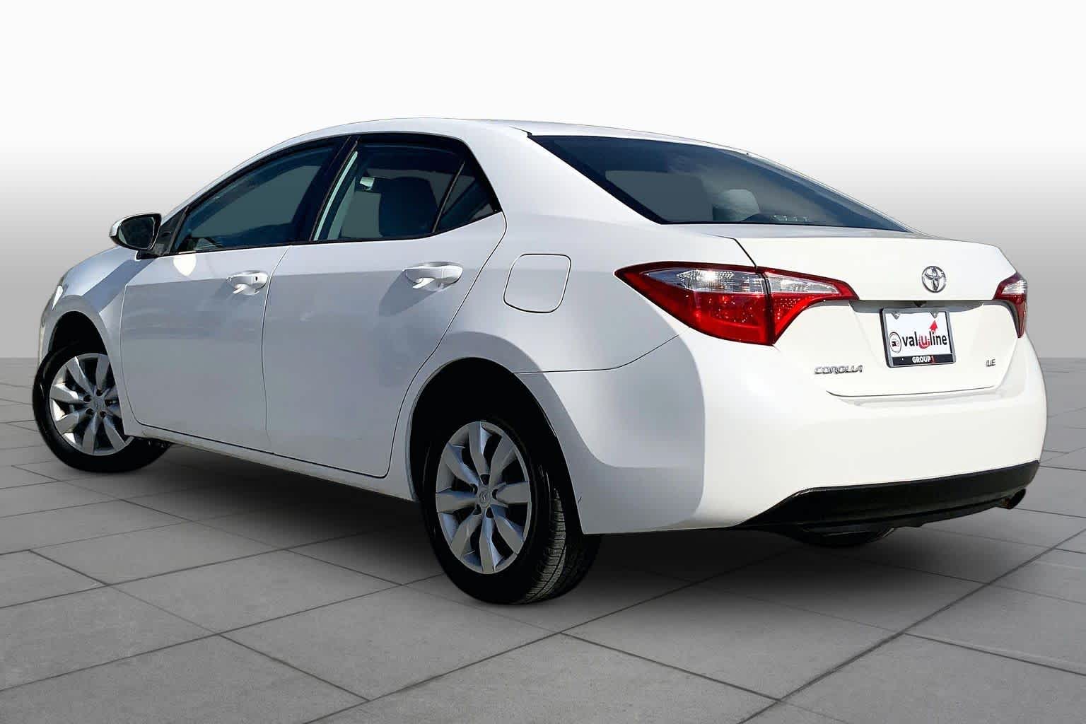 2016 Toyota Corolla LE Super White at Auto Boutique Texas