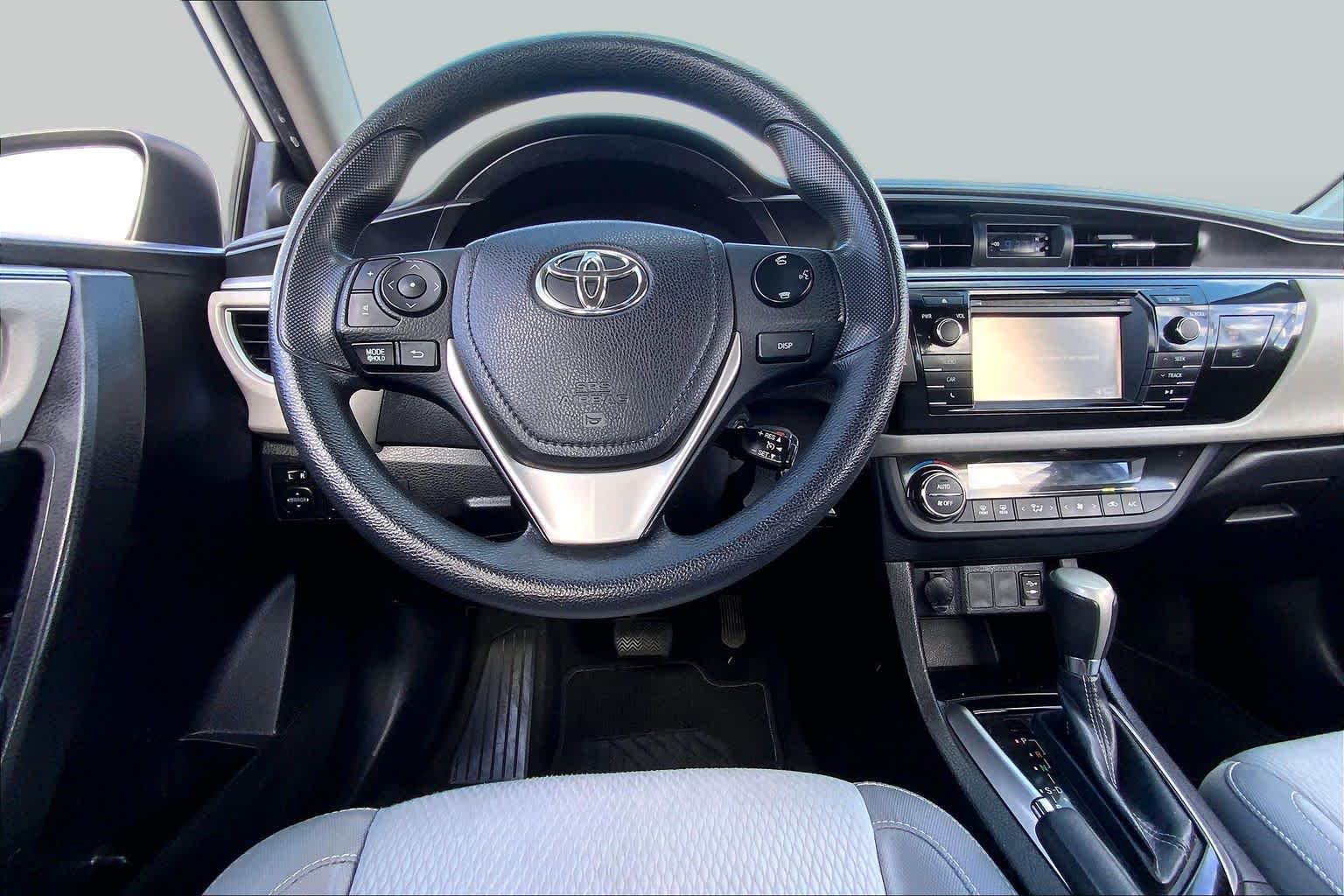 2016 Toyota Corolla LE Super White at Auto Boutique Texas