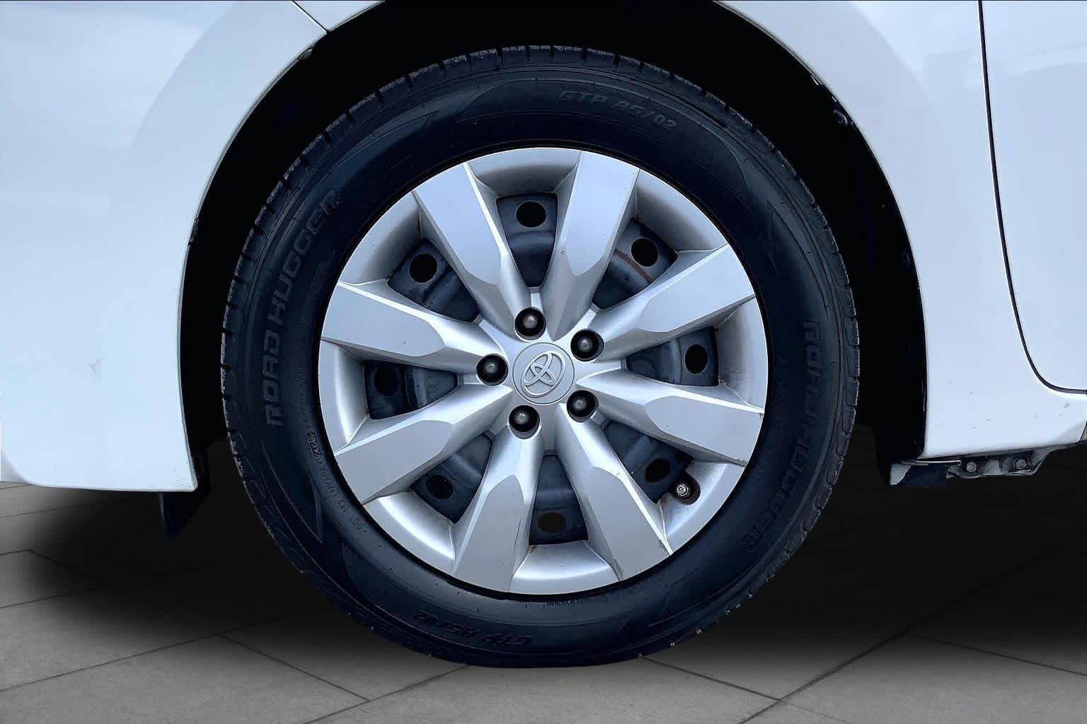 2016 Toyota Corolla LE Super White at Auto Boutique Texas