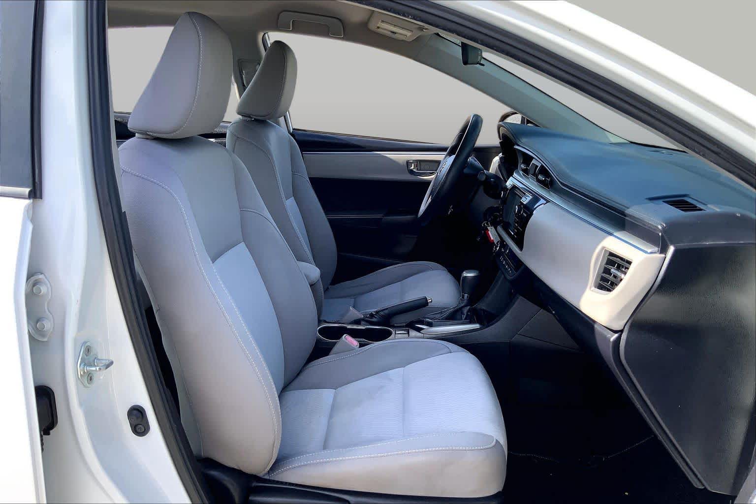2016 Toyota Corolla LE Super White at Auto Boutique Texas