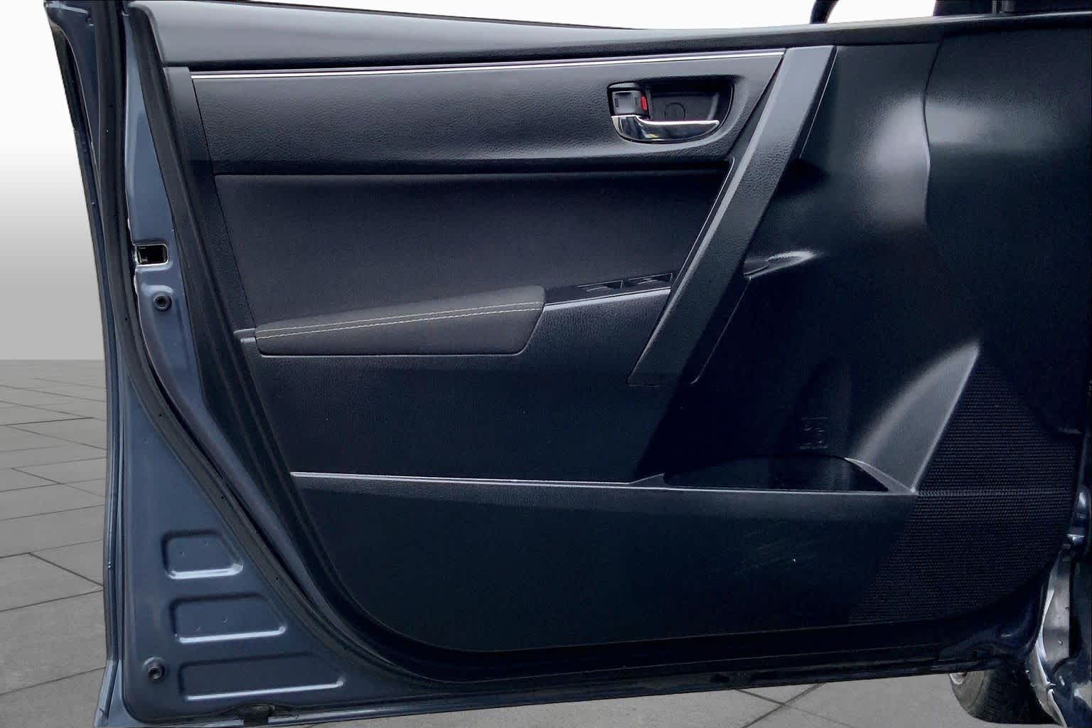 2018 Toyota Corolla LE Slate Metallic at AutoNation USA Houston