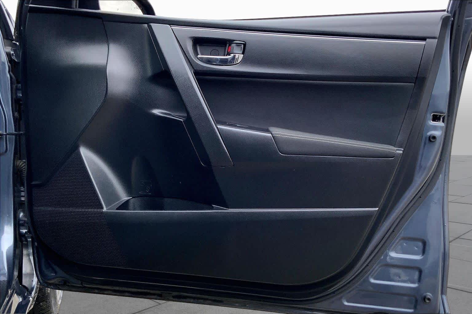 2018 Toyota Corolla LE Slate Metallic at AutoNation USA Houston