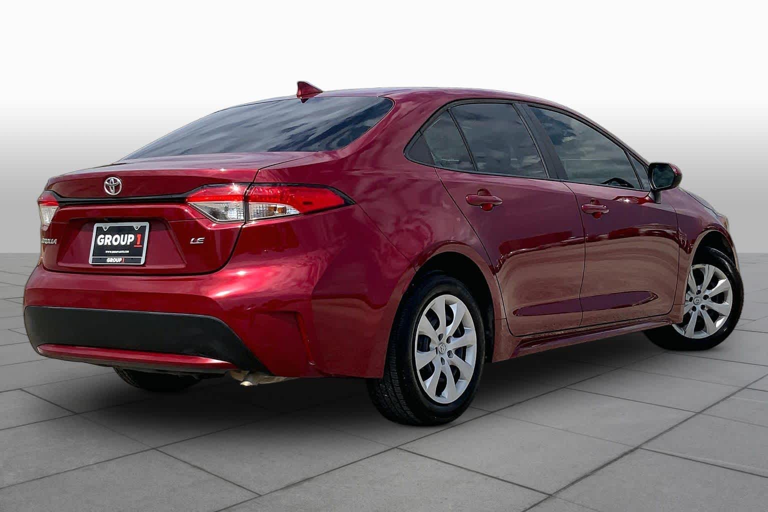 2022 Toyota Corolla LE Ruby Flare Pearl at HGreg Houston