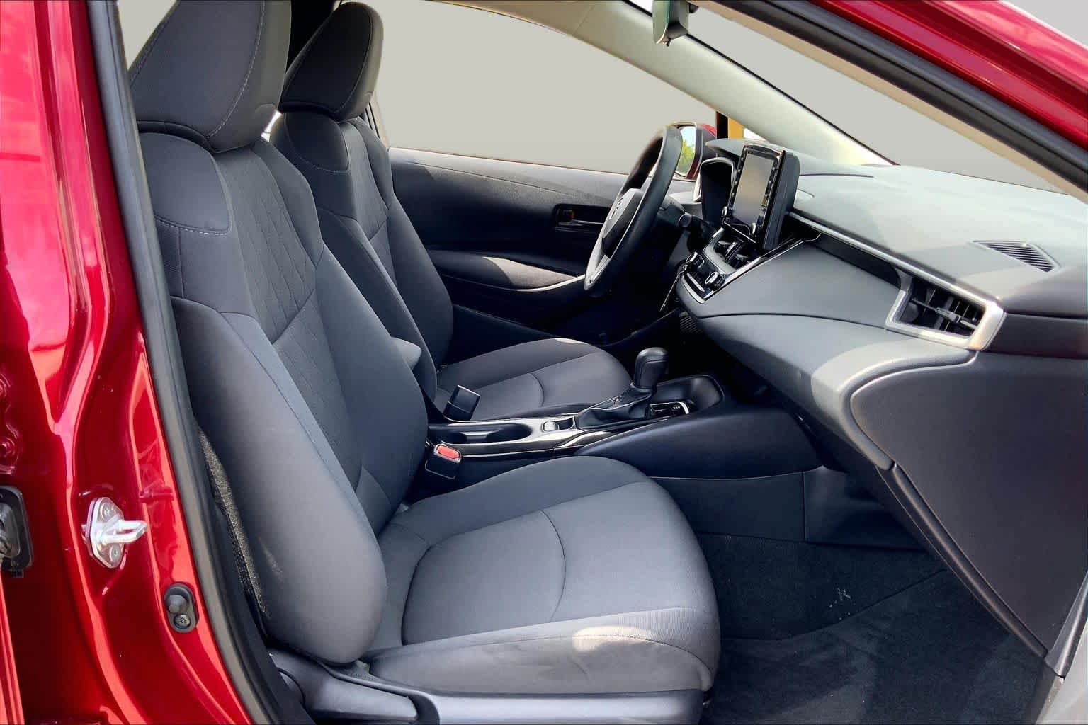 2022 Toyota Corolla LE Ruby Flare Pearl at HGreg Houston