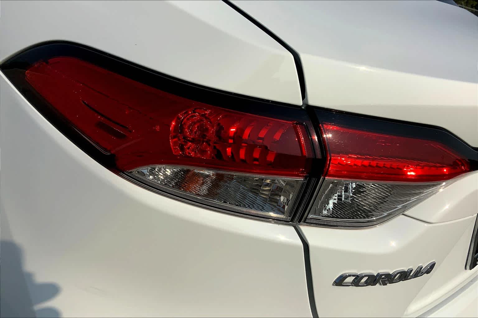 2021 Toyota Corolla LE Super White at HGreg Houston