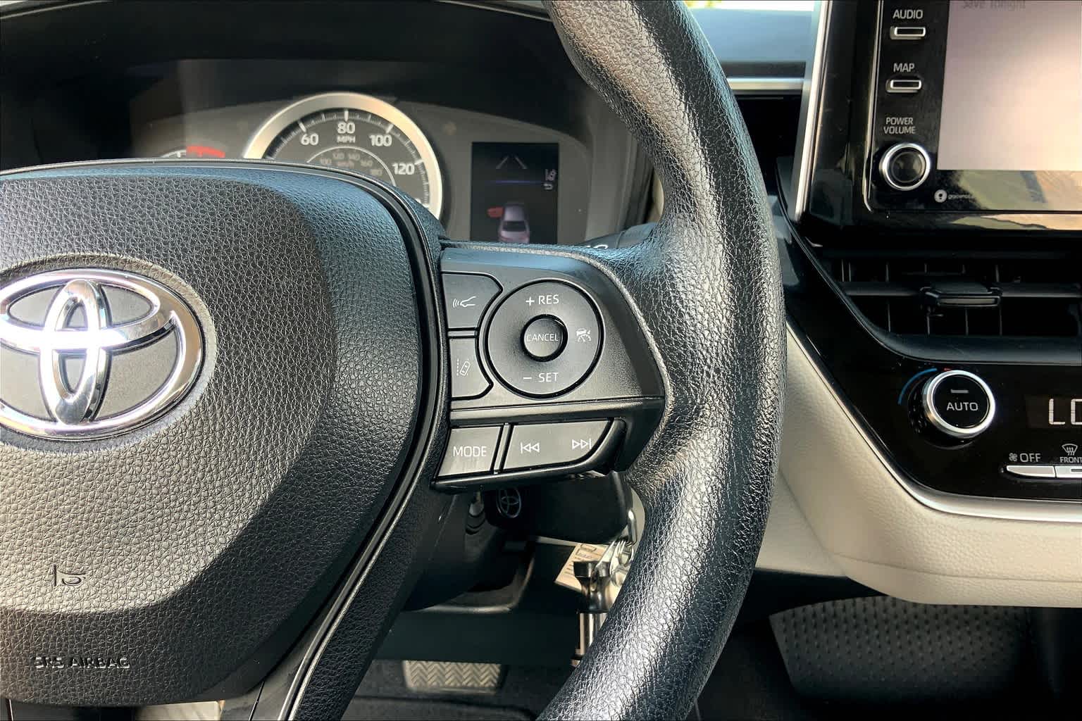 2021 Toyota Corolla LE Super White at HGreg Houston