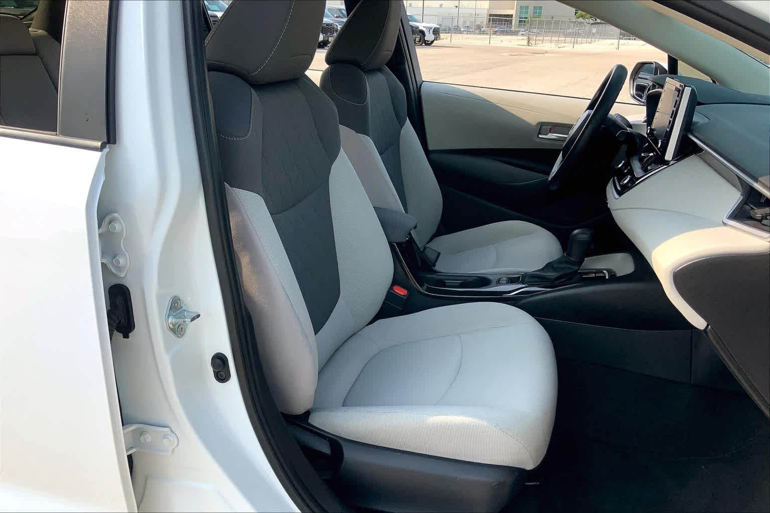 2021 Toyota Corolla LE Super White at HGreg Houston