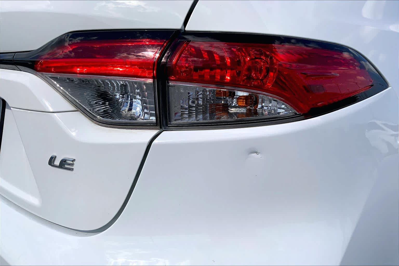 2021 Toyota Corolla photo 10 of 36