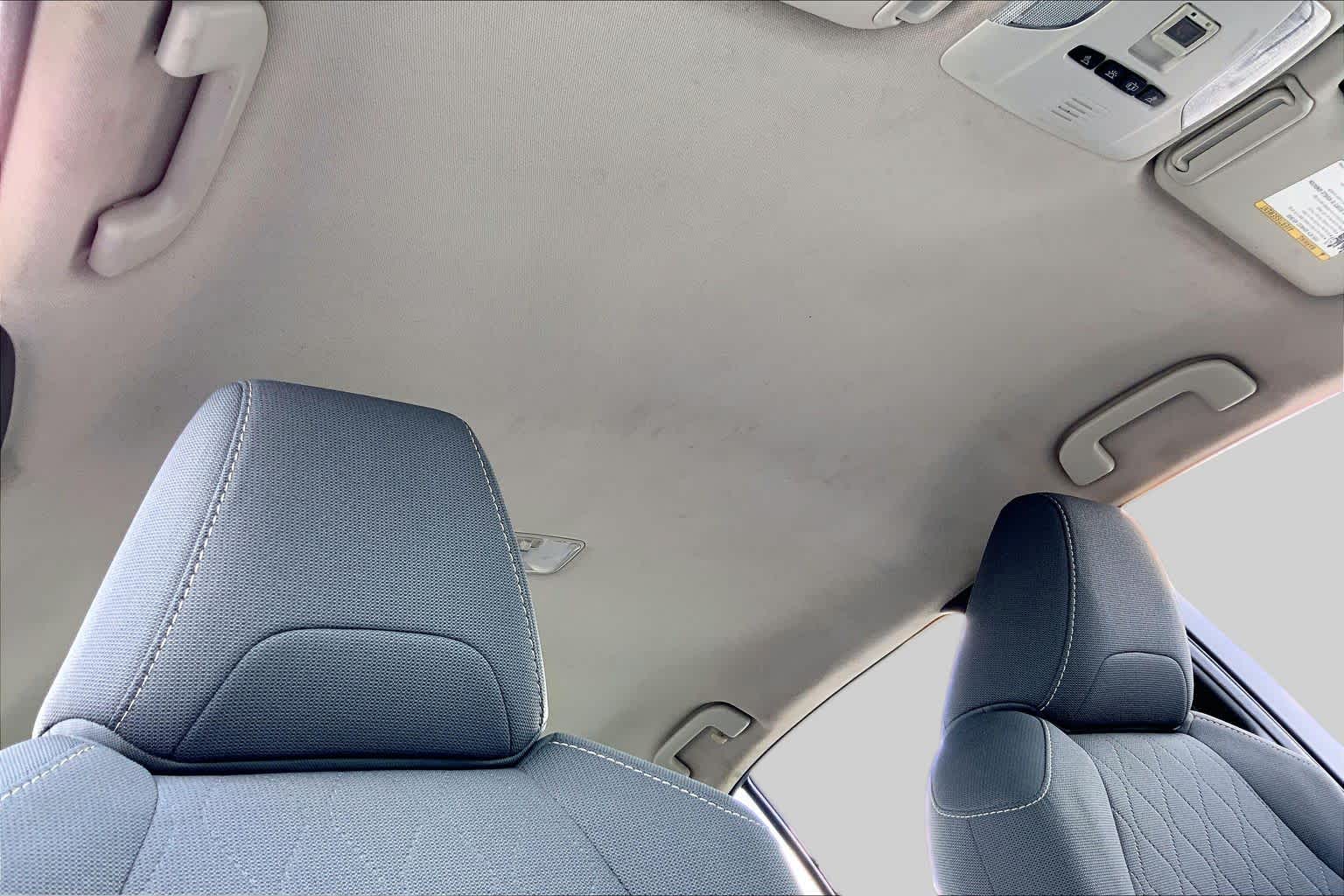 2021 Toyota Corolla photo 14 of 36