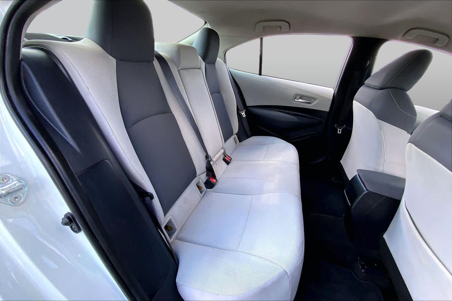 2021 Toyota Corolla photo 19 of 36
