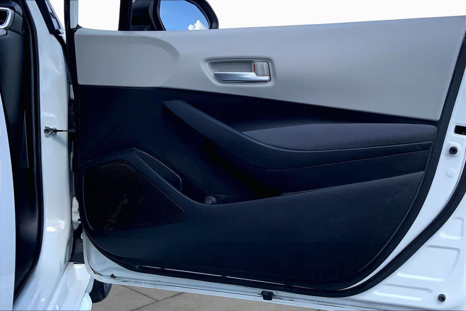 2021 Toyota Corolla photo 22 of 36