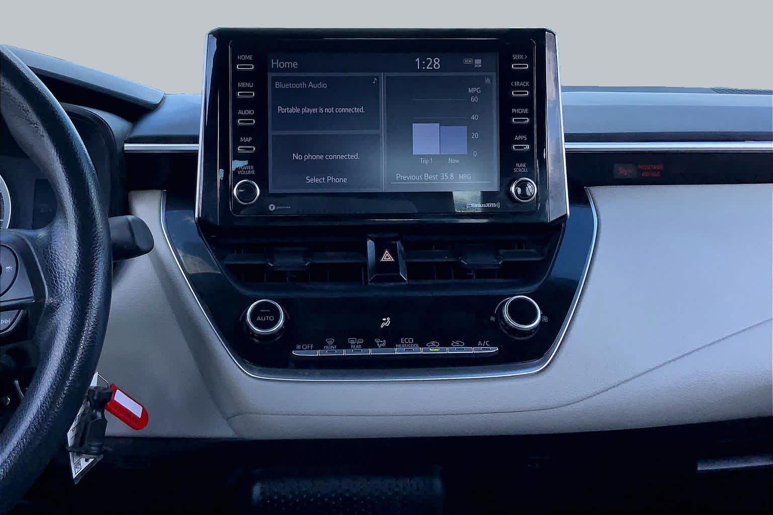 2021 Toyota Corolla photo 7 of 36