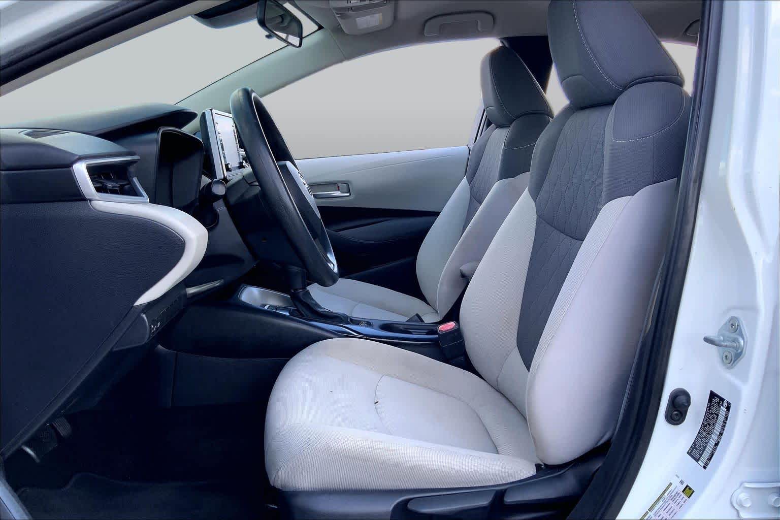2021 Toyota Corolla photo 8 of 36