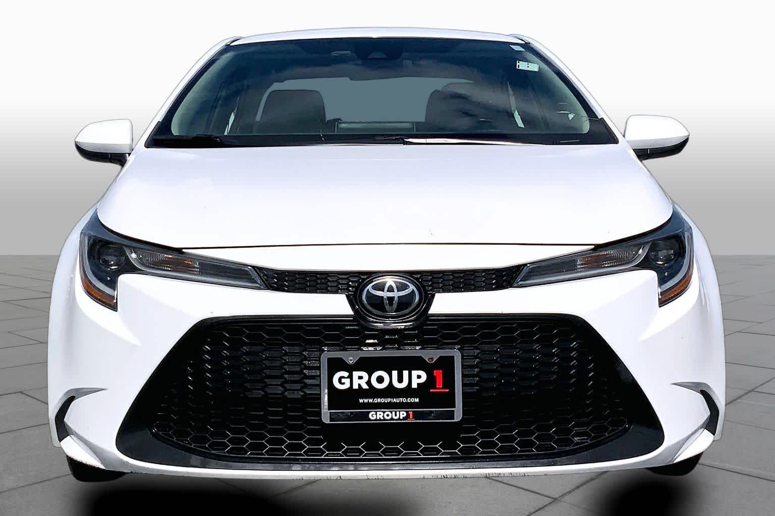 2021 Toyota Corolla photo 4 of 36