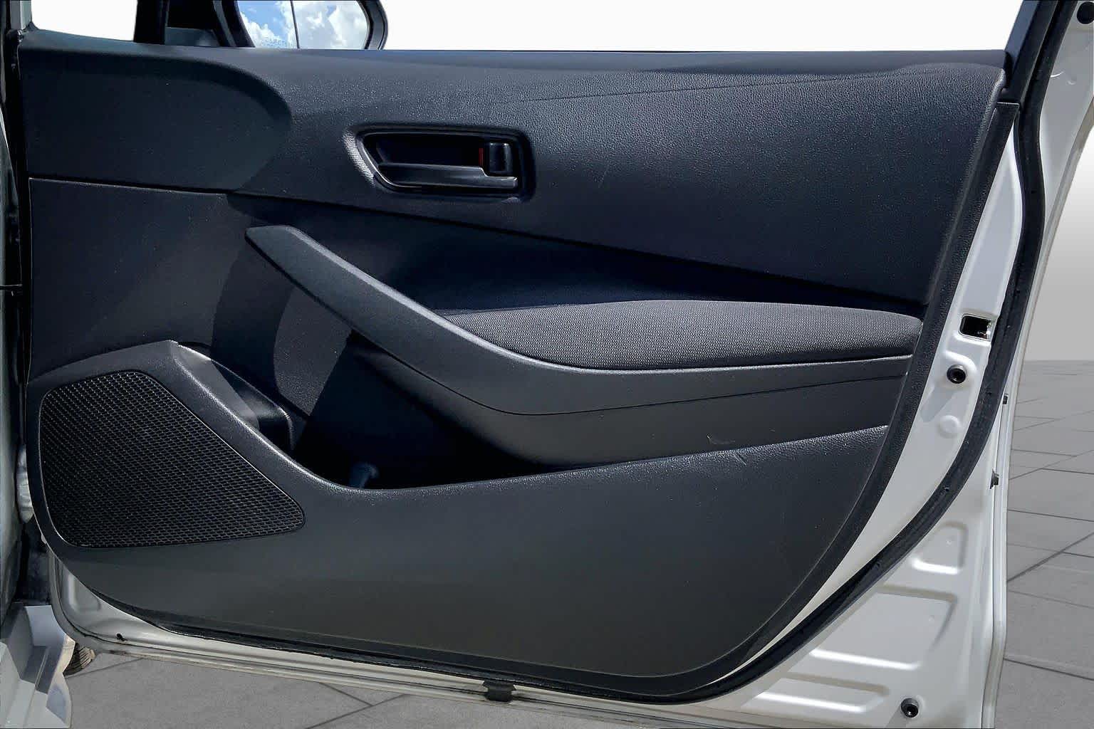 2022 Toyota Corolla LE Classic Silver Metallic at Westside Kia