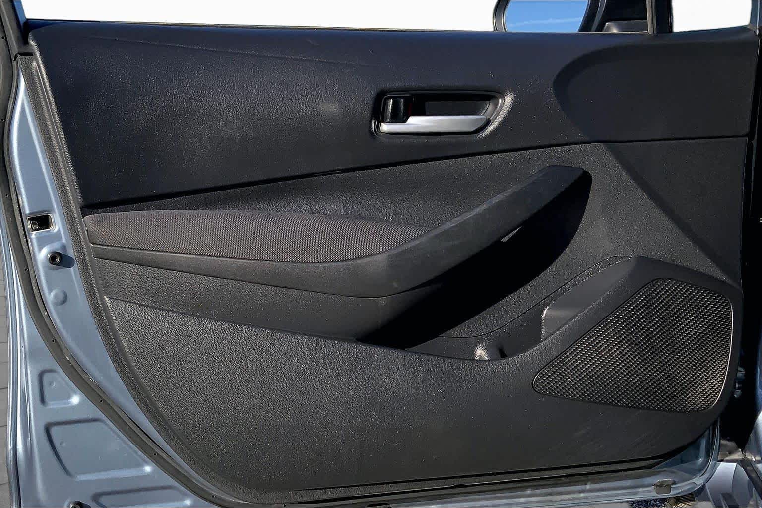 2020 Toyota Corolla photo 21 of 36