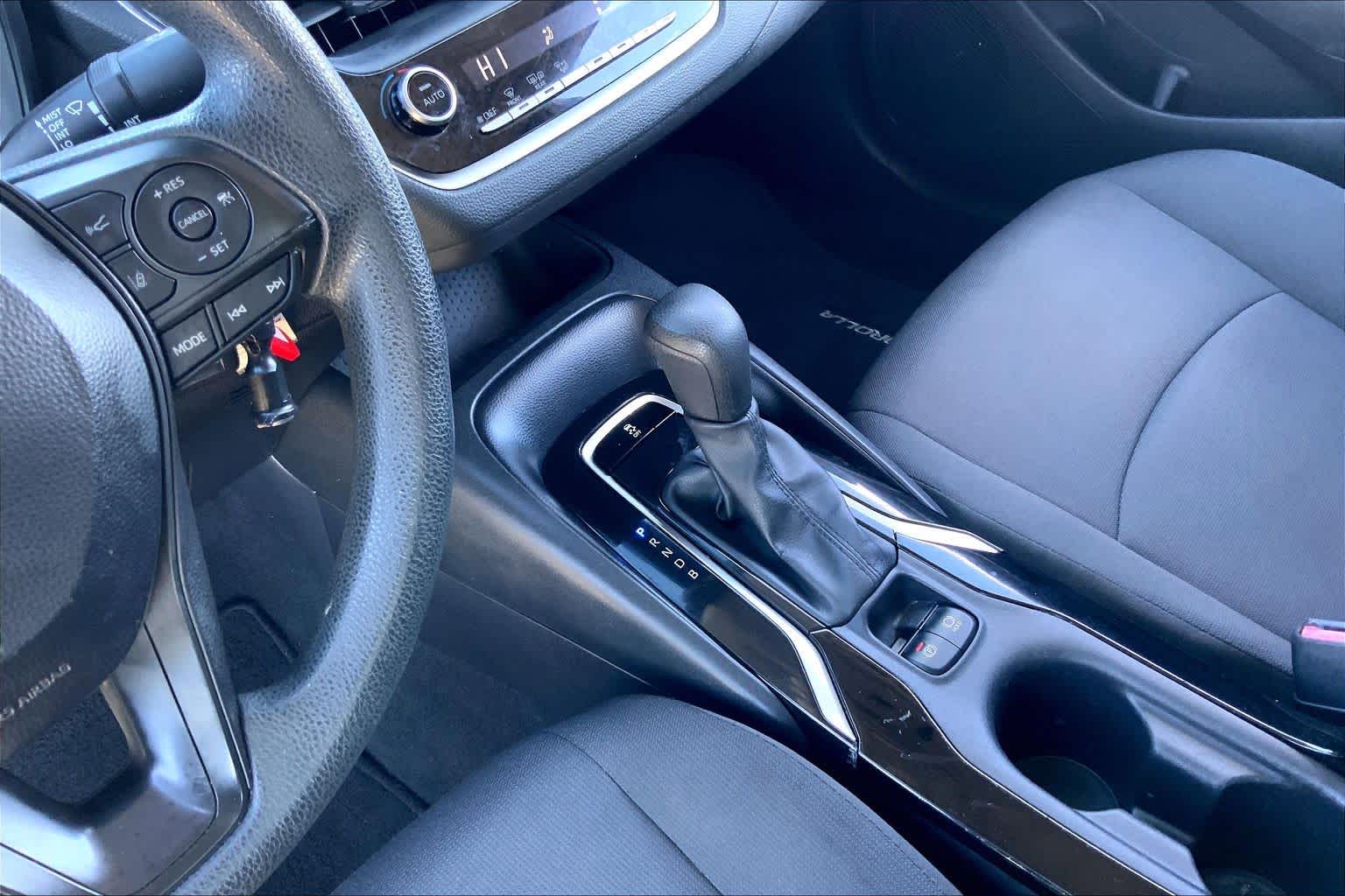 2020 Toyota Corolla photo 16 of 36