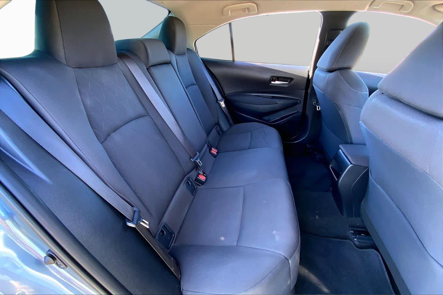 2020 Toyota Corolla photo 19 of 36