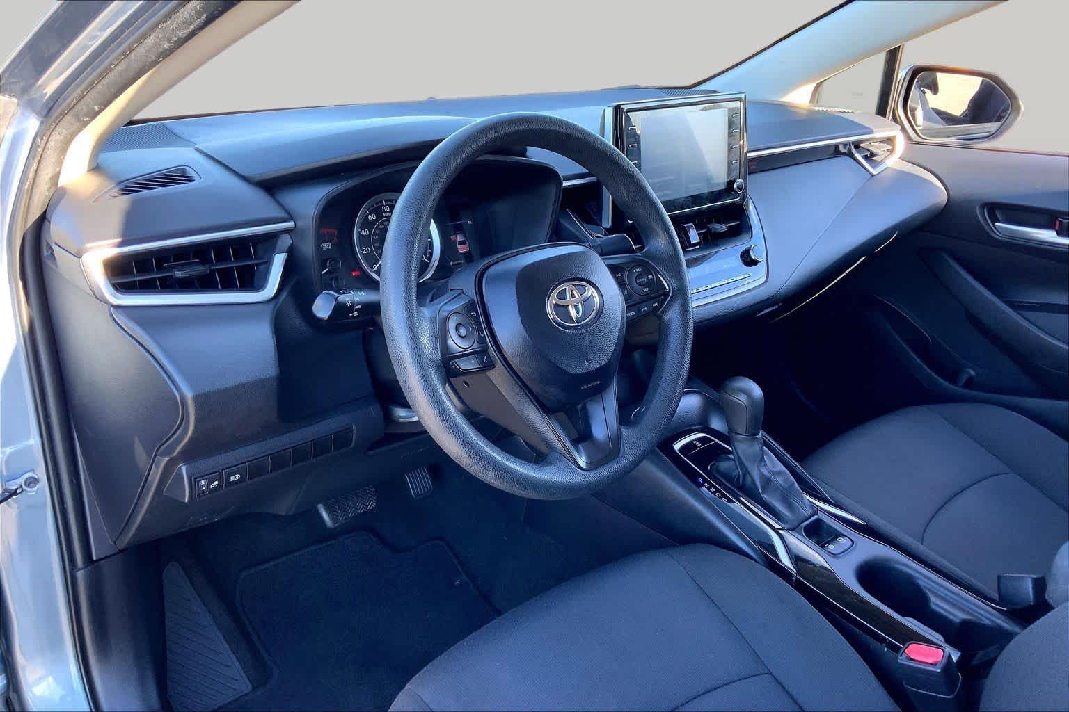 2020 Toyota Corolla photo 17 of 36