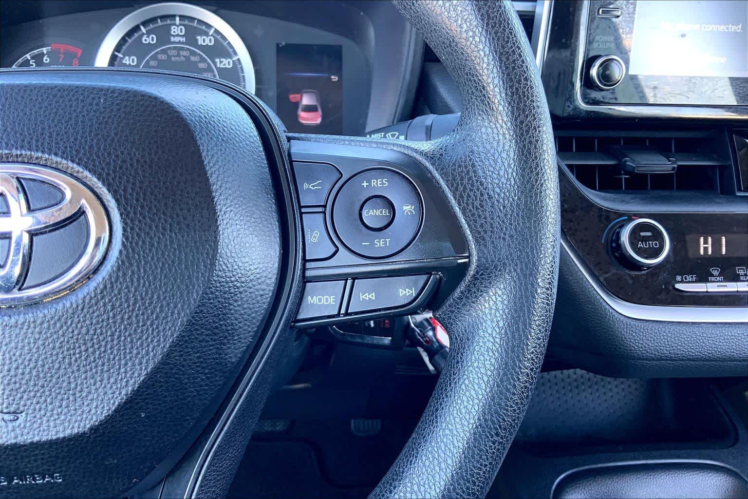 2020 Toyota Corolla photo 24 of 36