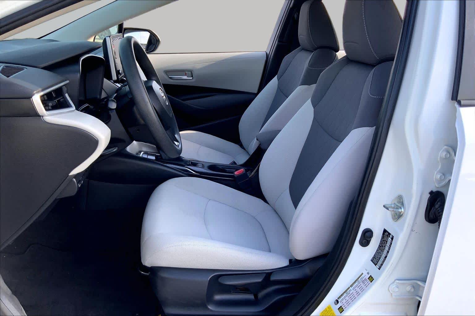 2020 Toyota Corolla LE Super White at AutoNation USA Houston