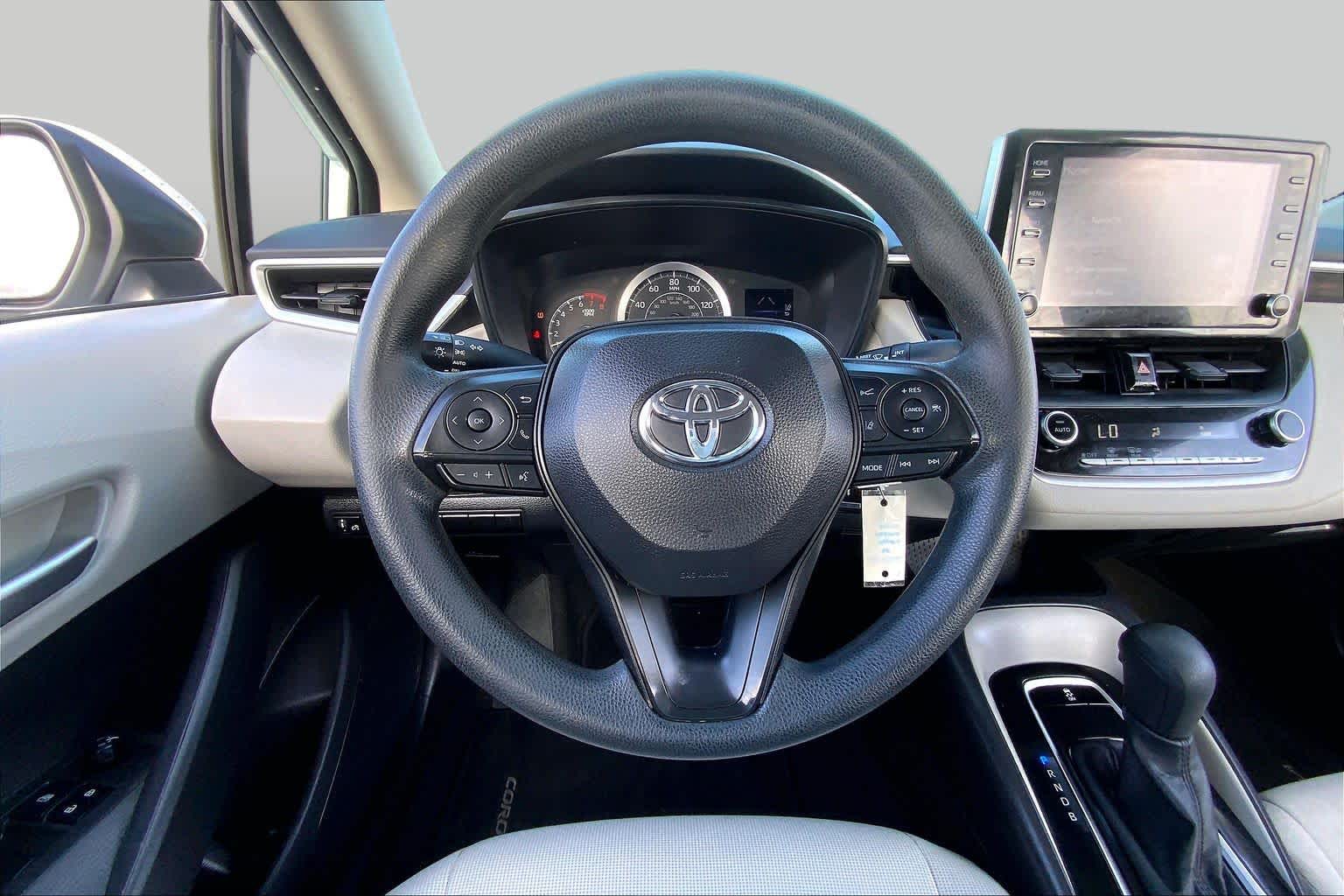 2020 Toyota Corolla LE Super White at AutoNation USA Houston