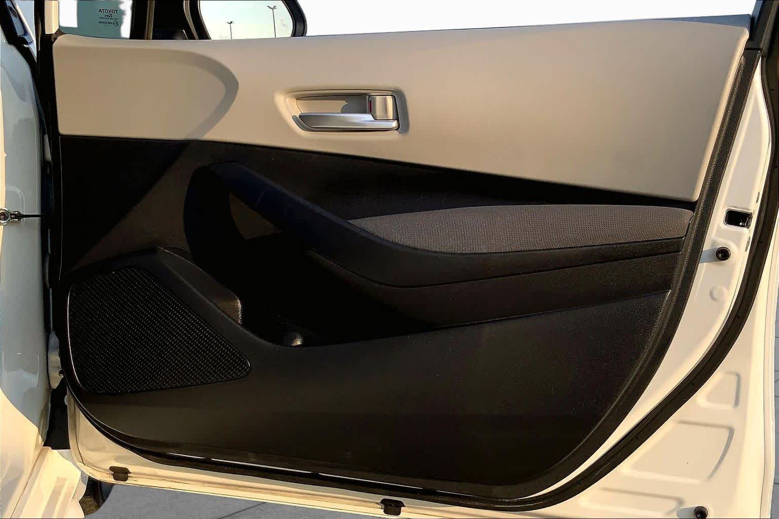 2020 Toyota Corolla LE Super White at Mercedes-Benz of Houston North