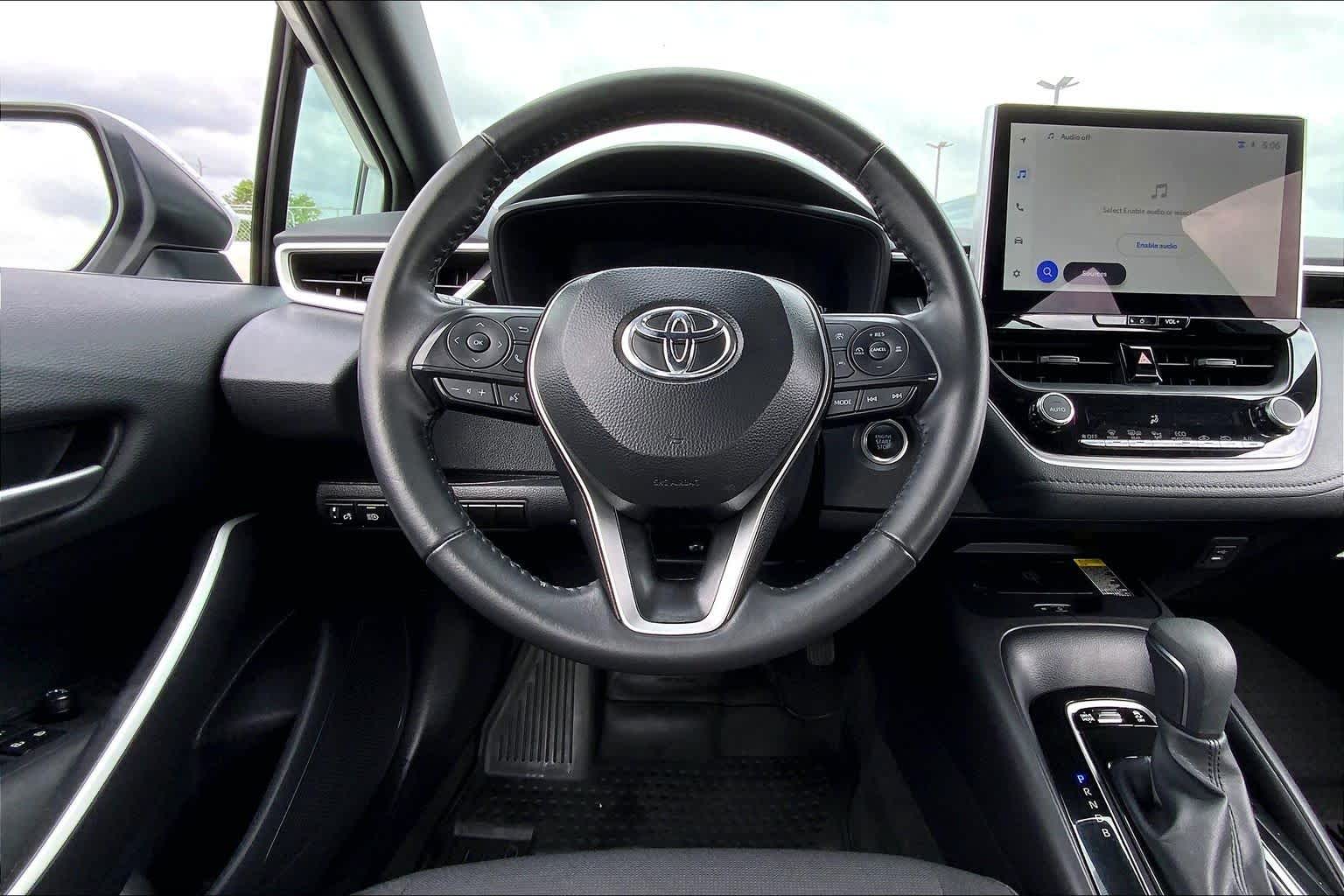 2025 Toyota Corolla SE Wind Chill Pearl at Group 1 Toyota Southwest