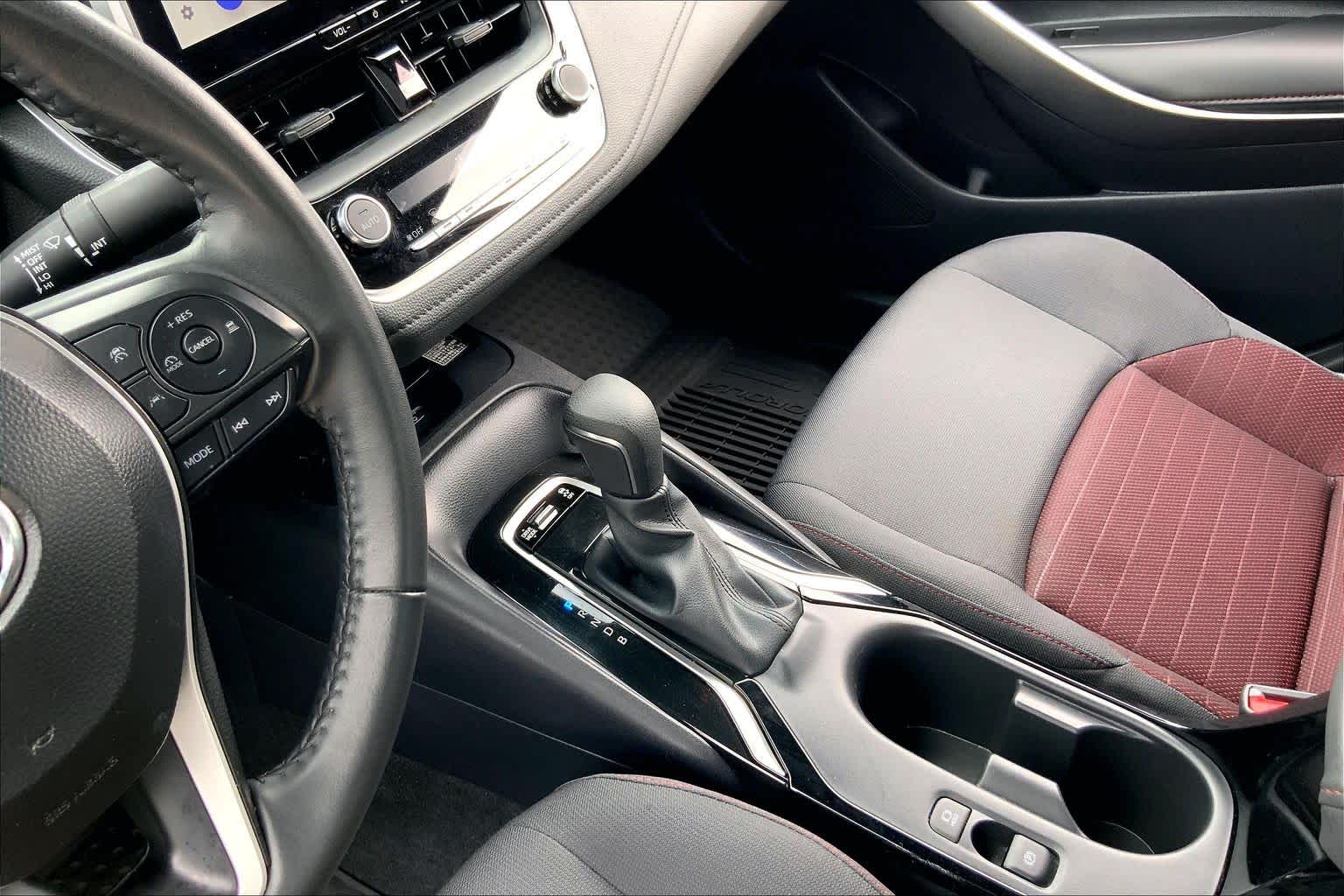 2025 Toyota Corolla SE Wind Chill Pearl at Group 1 Toyota Southwest