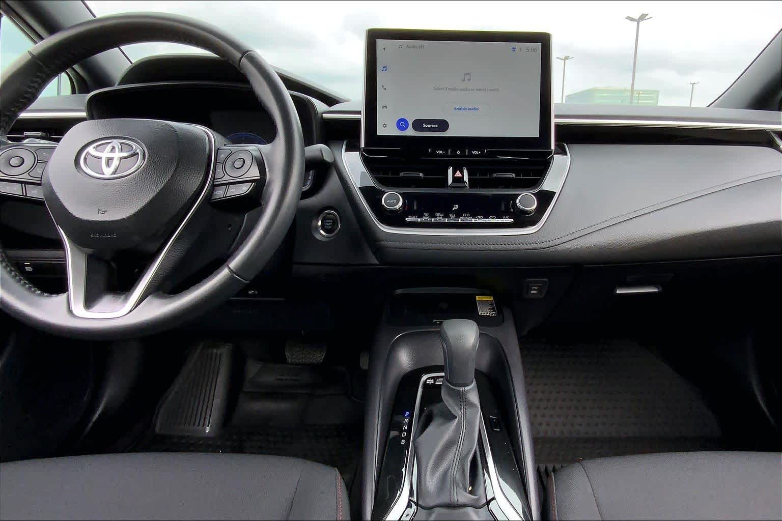 2025 Toyota Corolla SE Wind Chill Pearl at Group 1 Toyota Southwest
