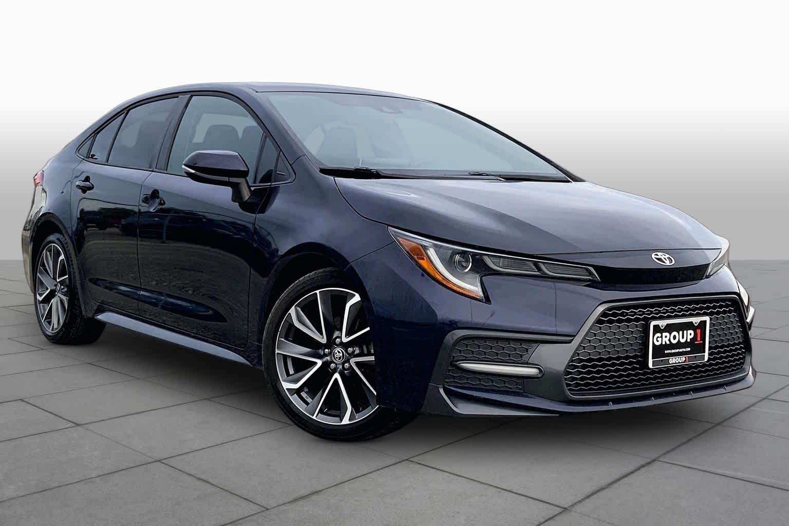 2021 Toyota Corolla photo 3 of 36