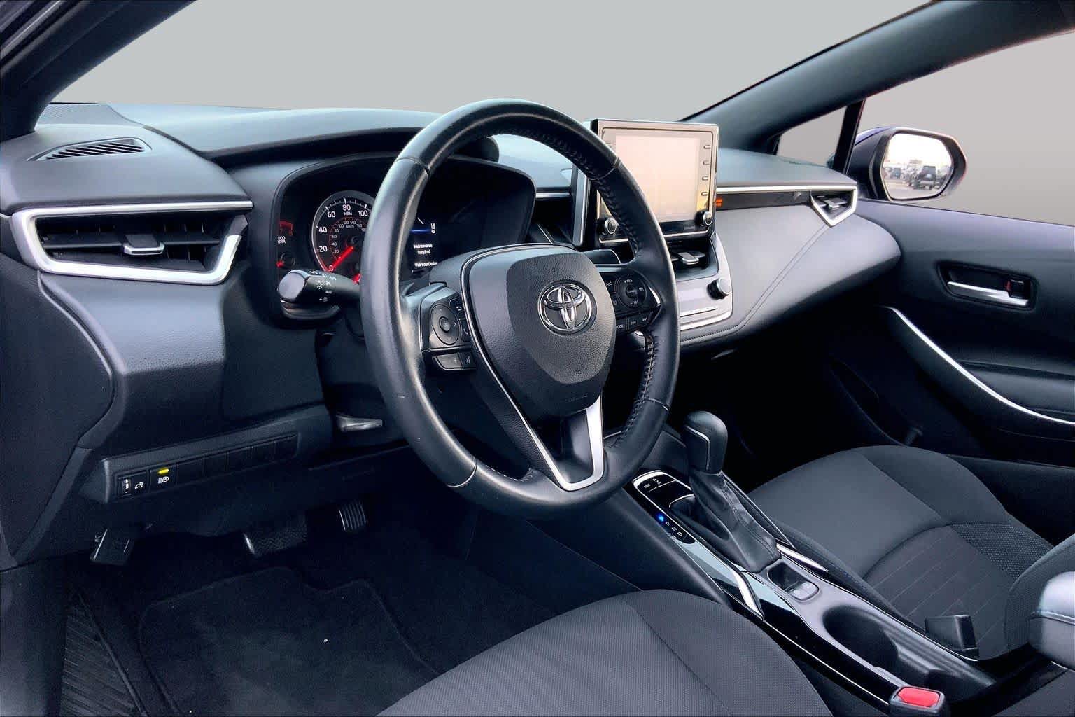 2021 Toyota Corolla photo 17 of 36