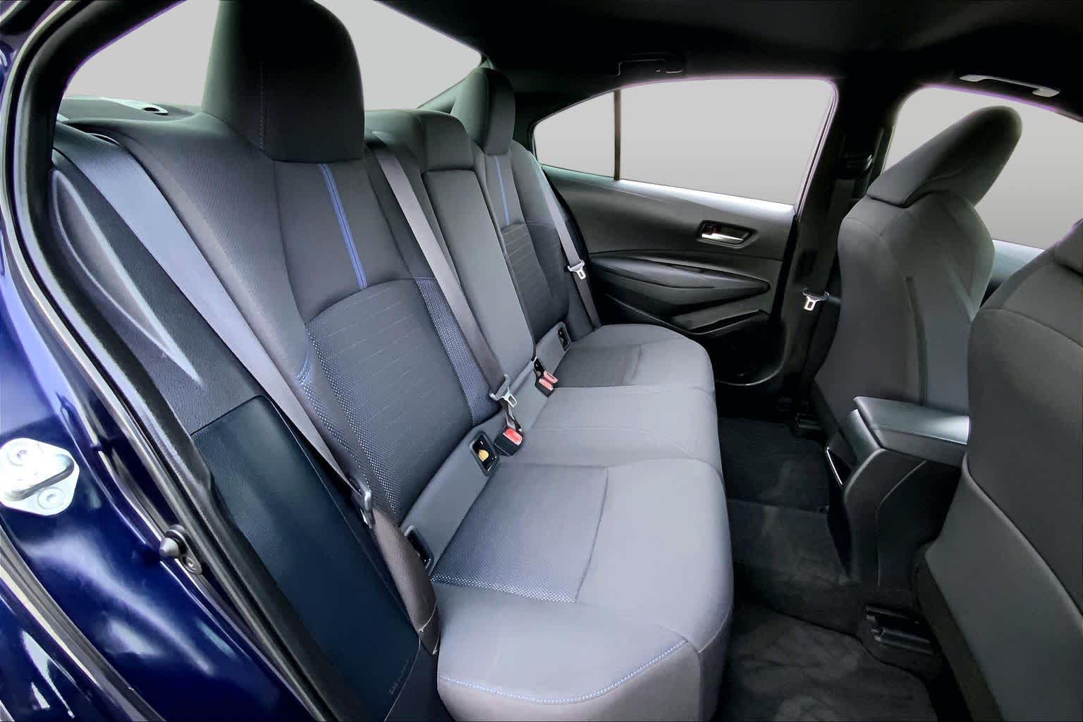 2021 Toyota Corolla photo 19 of 36