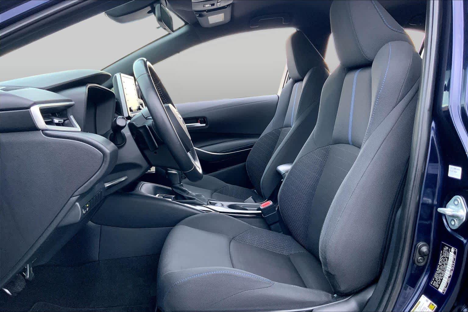 2021 Toyota Corolla photo 8 of 36