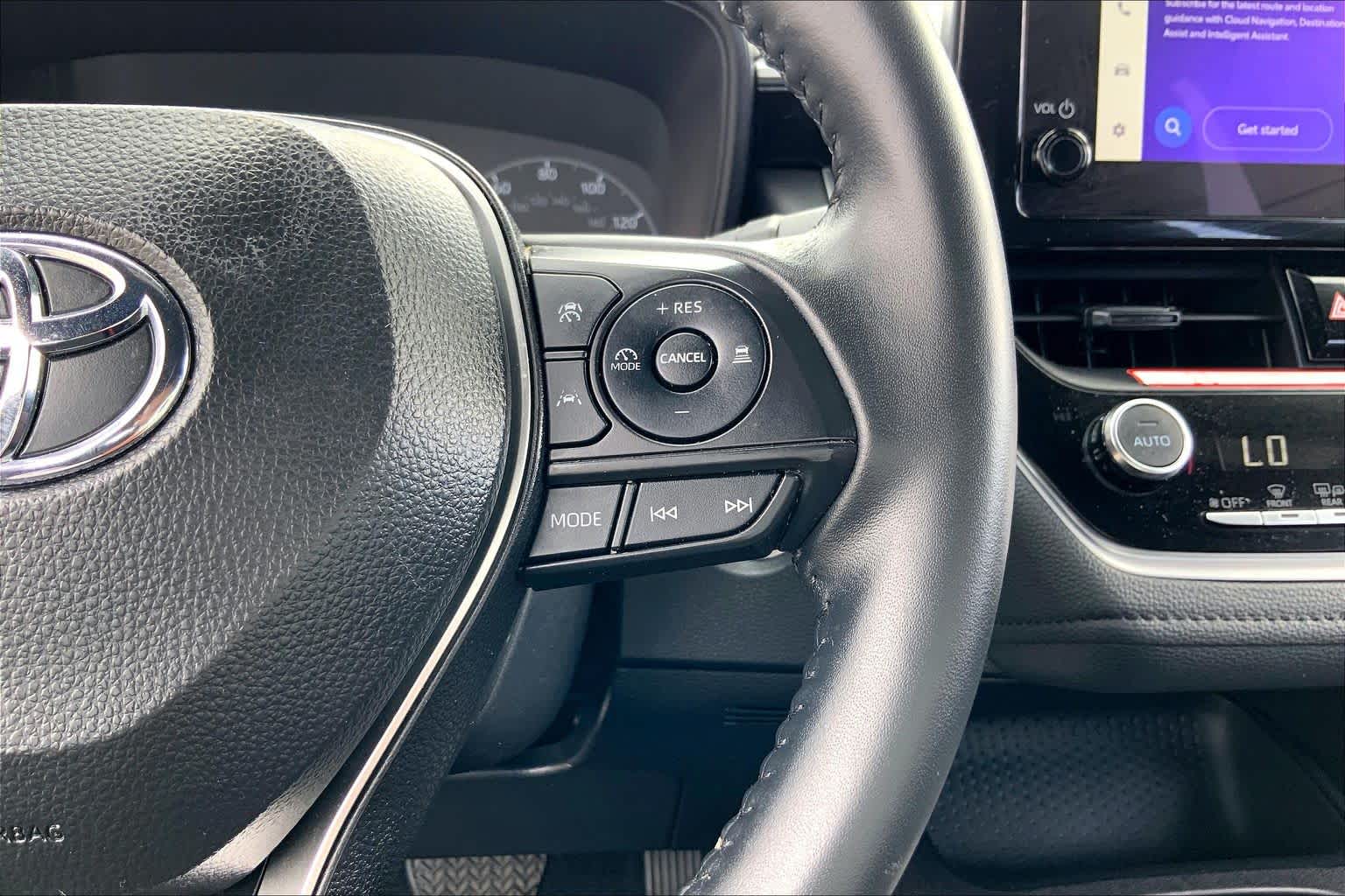 2025 Toyota Corolla SE Classic Silver Metallic at Group 1 Toyota Southwest